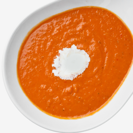 Tomato cream soup with mozzarella