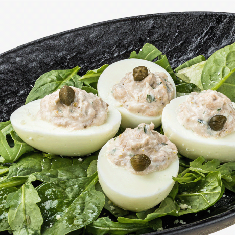 Яйця фаршировані з тунцем
